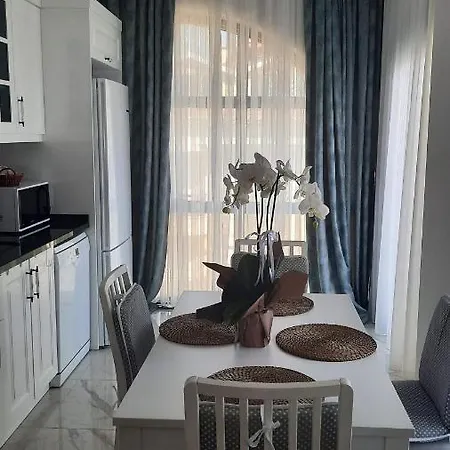 Διαμέρισμα Center 2+1 *